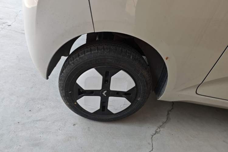 Used Wuling Hongguang MINIEV 2024 3rd Generation 215km Advanced Version Exterior 3