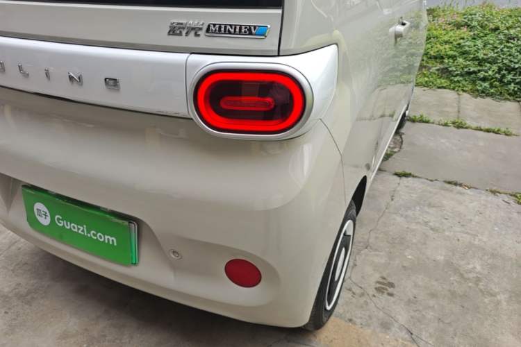 Used Wuling Hongguang MINIEV 2024 3rd Generation 215km Youth Edition Exterior 3
