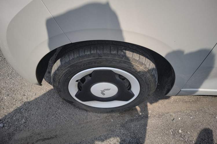 Used Wuling Hongguang MINIEV 2024 3rd Generation 215km Youth Edition Exterior 4