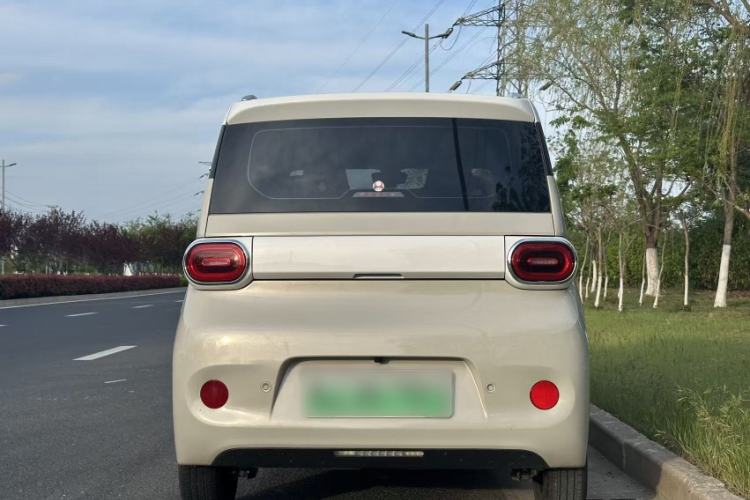 Used Wuling Hongguang MINIEV 2024 3rd Generation 170 km Exterior 4