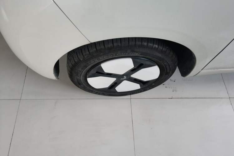 Used Wuling Hongguang MINIEV 2024 3rd Generation 215km Advanced Version Exterior 4