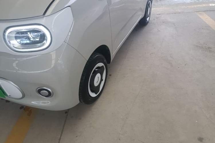 Used Wuling Hongguang MINIEV 2024 3rd Generation 215km Advanced Version Exterior 4