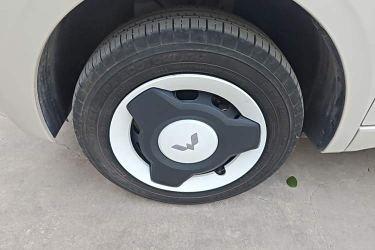 Used Wuling Hongguang MINIEV 2024 3rd Generation 215km Youth Edition Exterior 4