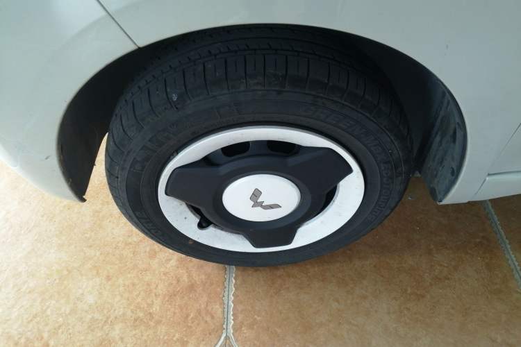 Used Wuling Hongguang MINIEV 2024 3rd Generation 215km Youth Edition Exterior 4