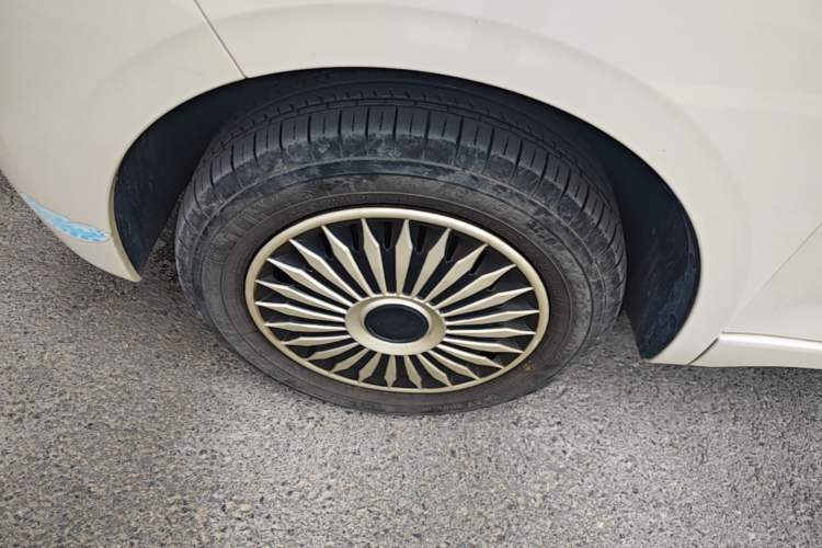 Used Wuling Hongguang MINIEV 2024 3rd Generation 215km Youth Edition Exterior 4