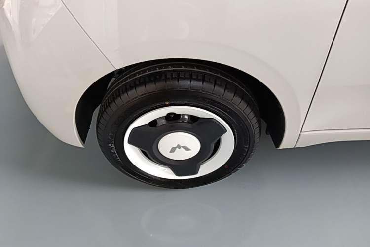 Used Wuling Hongguang MINIEV 2024 3rd Generation 215km Youth Edition Exterior 4