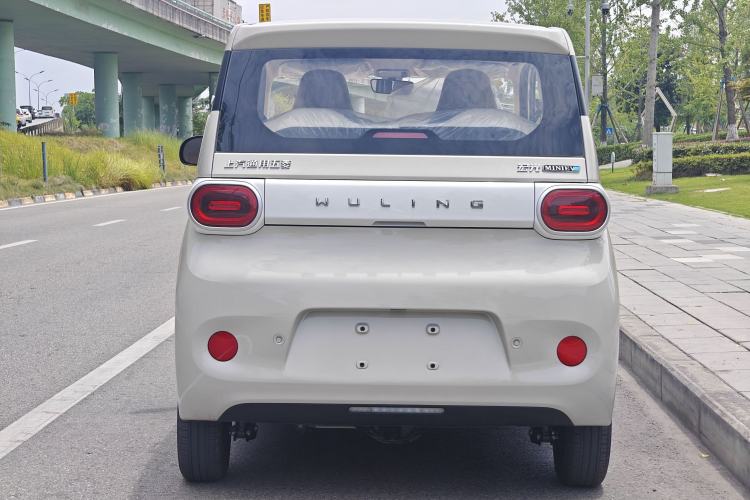 Used Wuling Hongguang MINIEV 2024 3rd Generation 215km Youth Edition Exterior 4