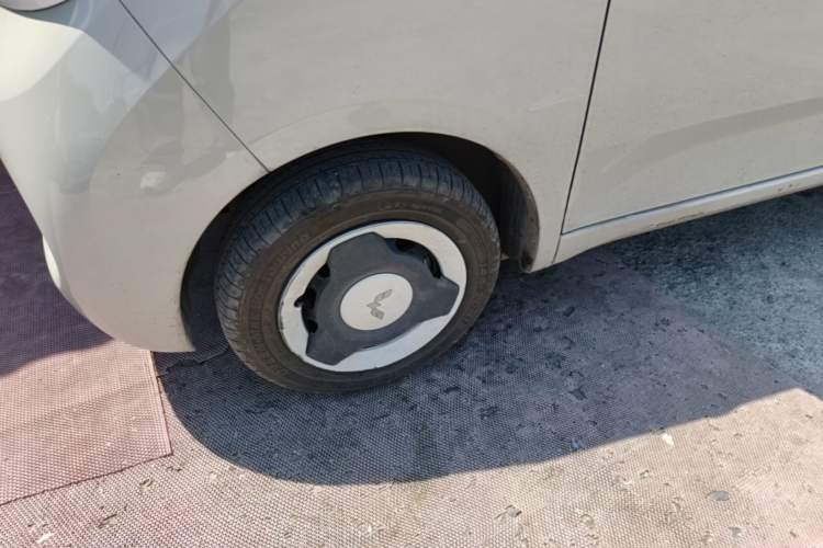 Used Wuling Hongguang MINIEV 2024 3rd Generation 215km Youth Edition Exterior 4