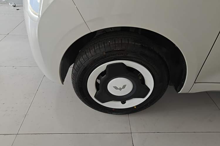 Used Wuling Hongguang MINIEV 2024 3rd Generation 215km Youth Edition Exterior 4