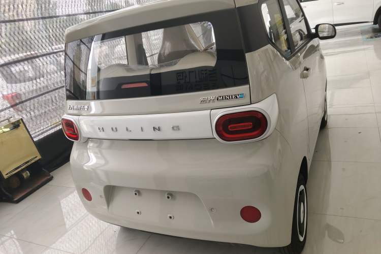 Used Wuling Hongguang MINIEV 2024 3rd Generation 215km Youth Edition Exterior 4