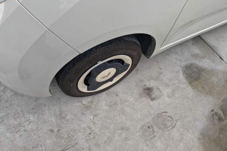Used Wuling Hongguang MINIEV 2024 3rd Generation 215km Youth Edition Exterior 4