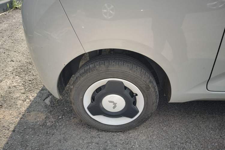 Used Wuling Hongguang MINIEV 2024 3rd Generation 215km Youth Edition Exterior 5