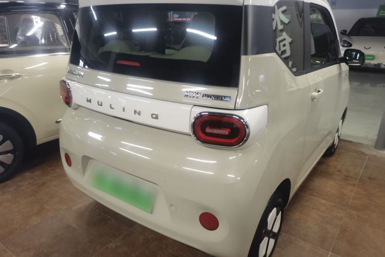 Used Wuling Hongguang MINIEV 2024 3rd Generation 215km Advanced Version Exterior 5
