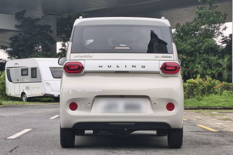 Used Wuling Hongguang MINIEV 2024 3rd Generation 215km Advanced Version Exterior 5