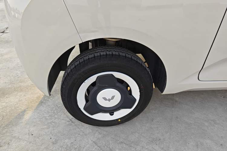 Used Wuling Hongguang MINIEV 2024 3rd Generation 215km Youth Edition Exterior 5