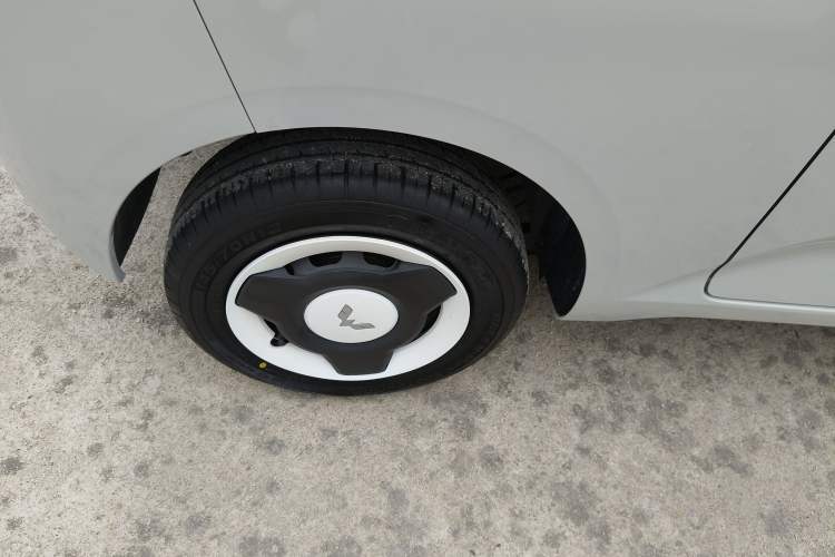 Used Wuling Hongguang MINIEV 2024 3rd Generation 215km Youth Edition Exterior 5