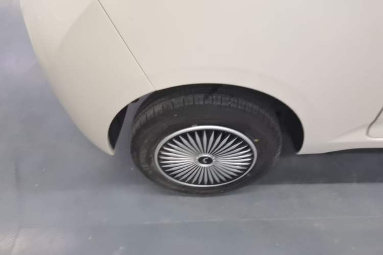 Used Wuling Hongguang MINIEV 2024 3rd Generation 215km Youth Edition Exterior 5