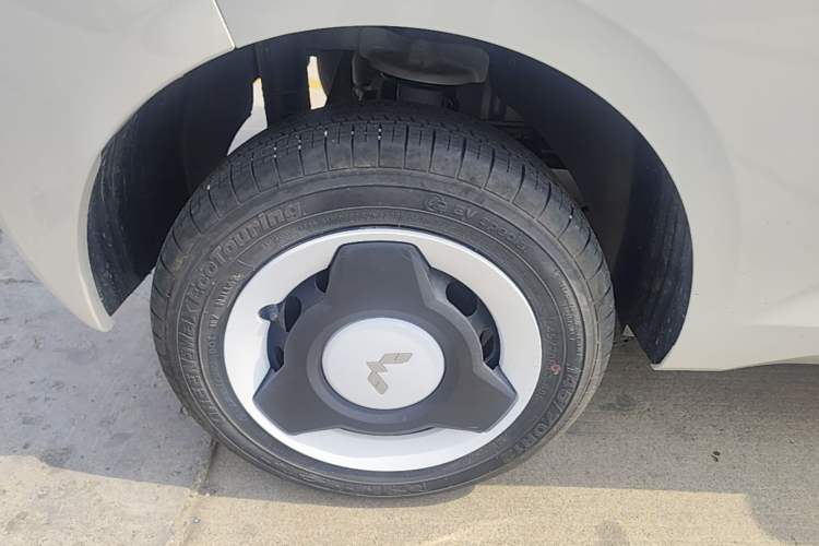 Used Wuling Hongguang MINIEV 2024 3rd Generation 215km Youth Edition Exterior 5