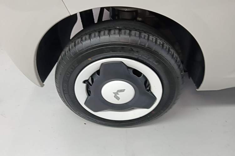 Used Wuling Hongguang MINIEV 2024 3rd Generation 215km Youth Edition Exterior 5