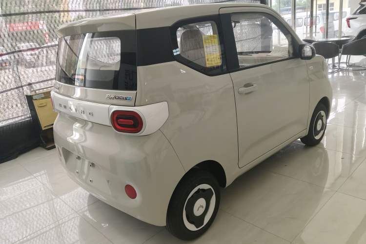 Used Wuling Hongguang MINIEV 2024 3rd Generation 215km Youth Edition Exterior 5