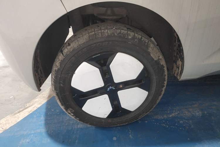 Used Wuling Hongguang MINIEV 2024 3rd Generation 215km Youth Edition Exterior 5
