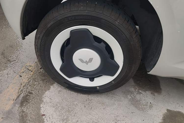 Used Wuling Hongguang MINIEV 2024 3rd Generation 215km Youth Edition Exterior 5