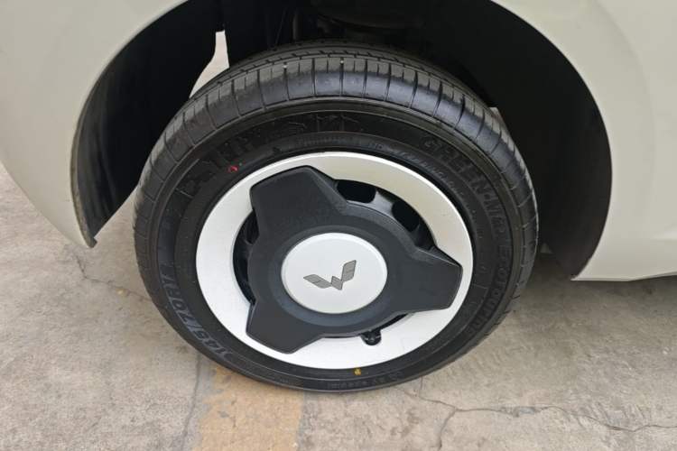 Used Wuling Hongguang MINIEV 2024 3rd Generation 215km Youth Edition Exterior 5