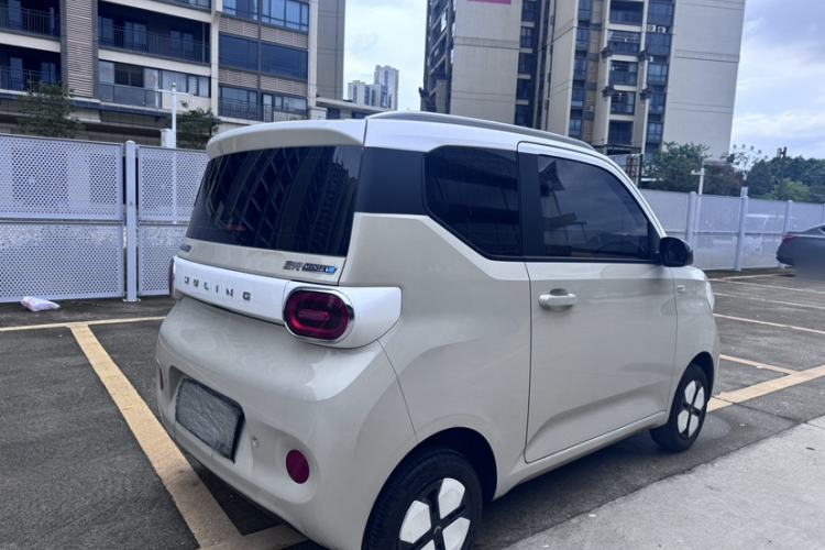 Used Wuling Hongguang MINIEV 2024 3rd Generation 215km Advanced Version Exterior 7