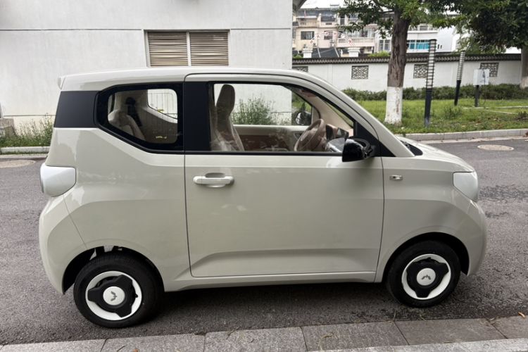 Used Wuling Hongguang MINIEV 2024 3rd Generation 215km Youth Edition Exterior 7