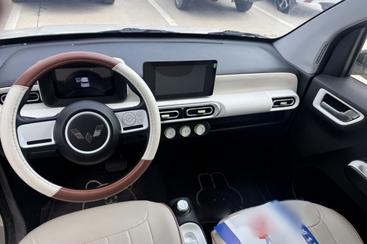 Used Wuling Hongguang MINIEV 2024 3rd Generation 215km Advanced Version Exterior 7
