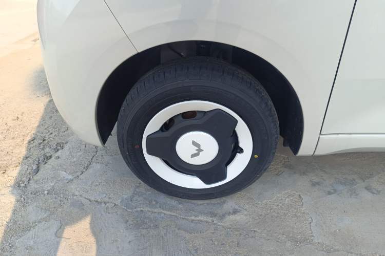 Used Wuling Hongguang MINIEV 2024 3rd Generation 215km Youth Edition Exterior 7