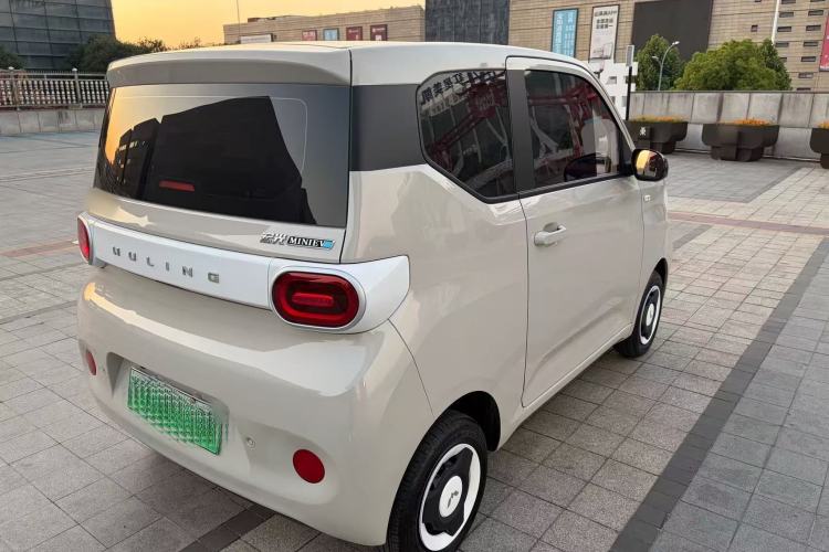 Used Wuling Hongguang MINIEV 2024 3rd Generation 215km Youth Edition Exterior 8