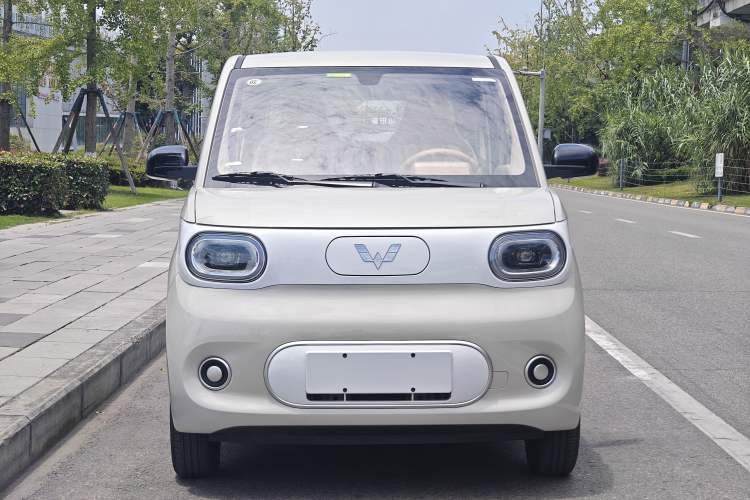 Used Wuling Hongguang MINIEV 2024 3rd Generation 215km Youth Edition Exterior 8