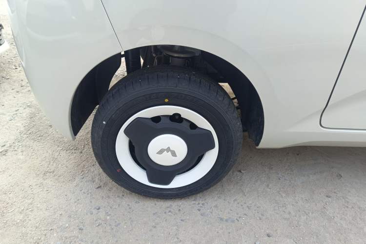 Used Wuling Hongguang MINIEV 2024 3rd Generation 215km Youth Edition Exterior 8