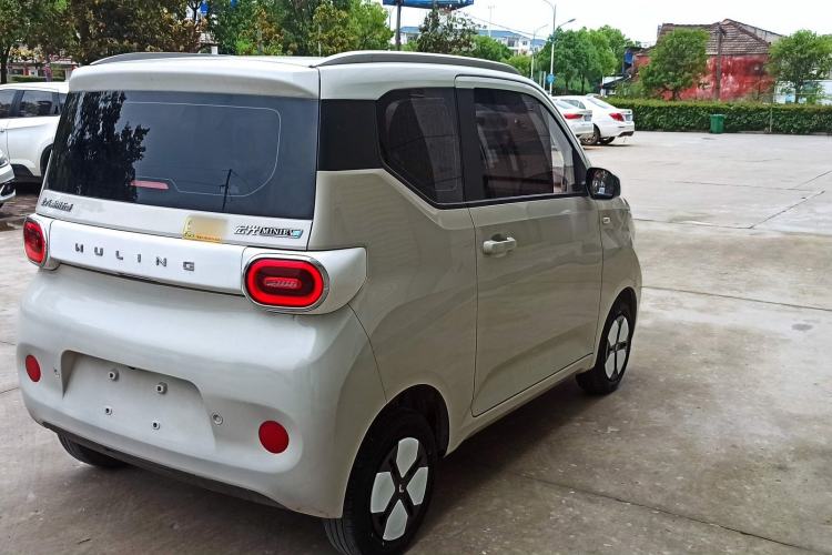 Used Wuling Hongguang MINIEV 2024 3rd Generation 215km Advanced Version Exterior 8