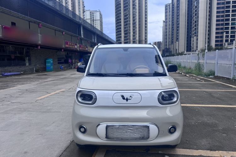 Used Wuling Hongguang MINIEV 2024 3rd Generation 215km Advanced Version Exterior 9