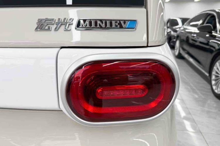Used Wuling Hongguang MINIEV 2024 3rd Generation 215km Youth Edition Exterior 9