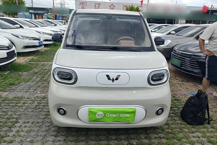 Used Wuling Hongguang MINIEV 2024 3rd Generation 215km Youth Edition Front