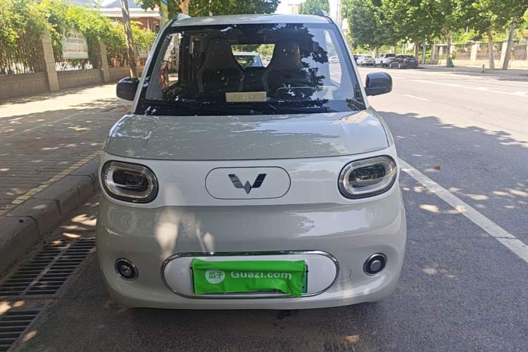 Used Wuling Hongguang MINIEV 2024 3rd Generation 215km Advanced Version Front