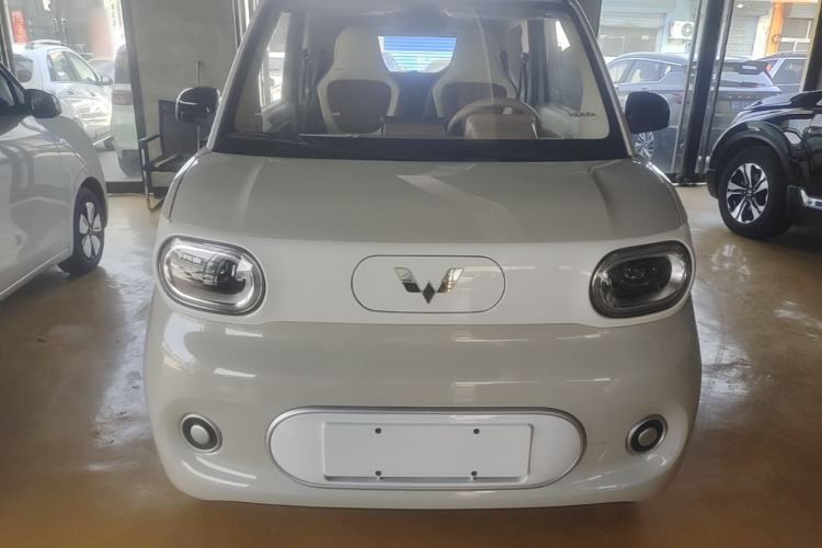 Used Wuling Hongguang MINIEV 2024 3rd Generation 215km Youth Edition Front