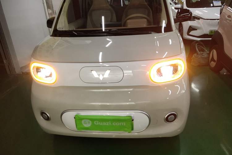 Used Wuling Hongguang MINIEV 2024 3rd Generation 215km Youth Edition Front