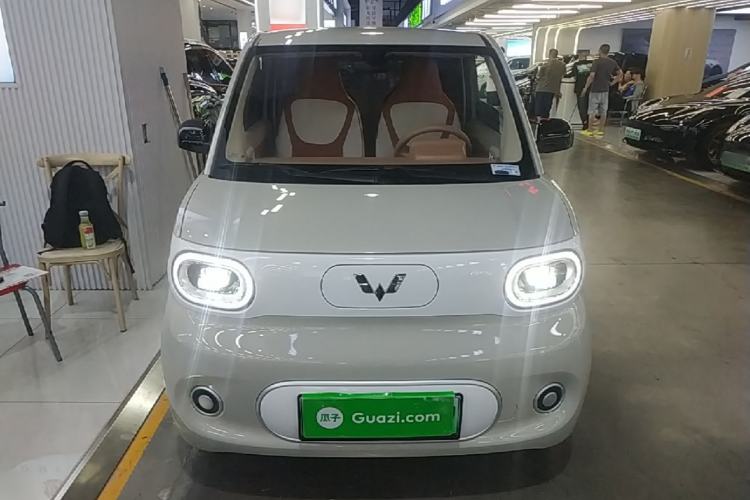 Used Wuling Hongguang MINIEV 2024 3rd Generation 215km Youth Edition Front