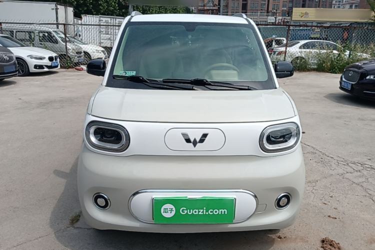 Used Wuling Hongguang MINIEV 2024 3rd Generation 215km Advanced Version Front