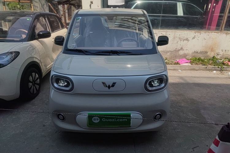 Used Wuling Hongguang MINIEV 2024 3rd Generation 215km Youth Edition Front