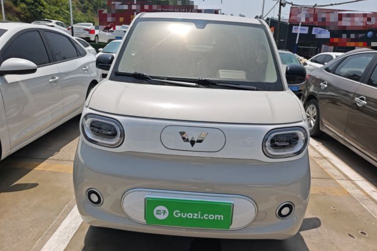 Used Wuling Hongguang MINIEV 2024 3rd Generation 215km Youth Edition Front