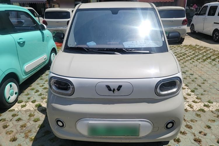 Used Wuling Hongguang MINIEV 2024 3rd Generation 215km Youth Edition Front