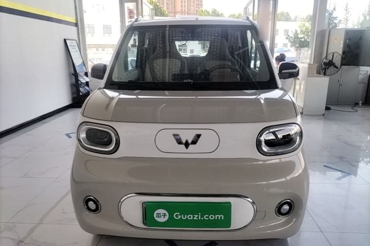 Used Wuling Hongguang MINIEV 2024 3rd Generation 215km Youth Edition Front