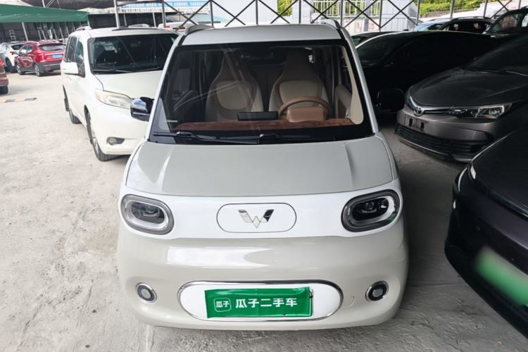 Used Wuling Hongguang MINIEV 2024 3rd Generation 215km Advanced Version Front
