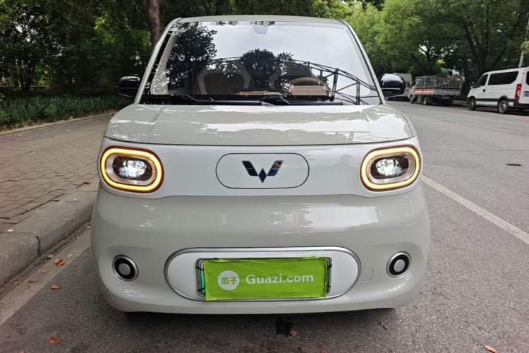 Used Wuling Hongguang MINIEV 2024 3rd Generation 215km Youth Edition Front