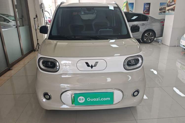 Used Wuling Hongguang MINIEV 2024 3rd Generation 170 km Front